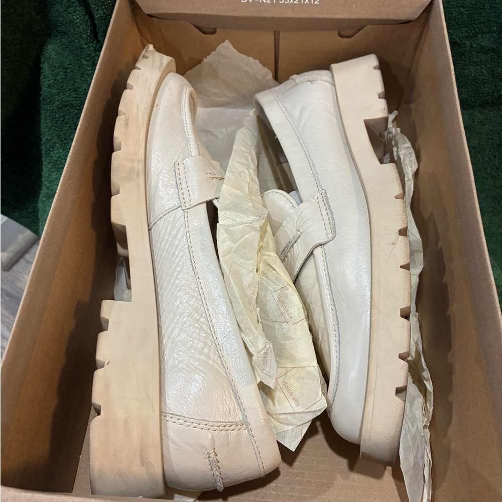 Dolce Vita Off-White Women’s Loafers - Picture 8 of 8